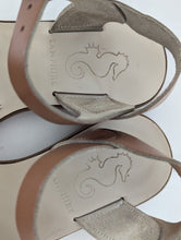Load image into Gallery viewer, Gorgeous Tan Samphire Sandals EU35 UK2.5