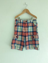 Load image into Gallery viewer, Mini Boden Plaid Comfies Shorts Utility Age 8
