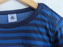 Load image into Gallery viewer, Soft Petit Bateau Marin Top - 8 Years
