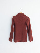 Load image into Gallery viewer, Vintage Ribbed Conker Jumper - 7 Years
