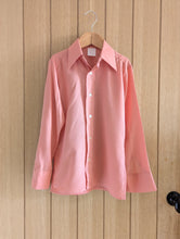 Load image into Gallery viewer, Vintage Retro Salmon Shirt - 9 Years
