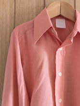 Load image into Gallery viewer, Vintage Retro Salmon Shirt - 9 Years
