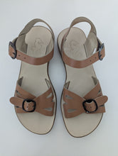 Load image into Gallery viewer, Gorgeous Tan Samphire Sandals  EU35 UK2.5
