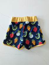 Load image into Gallery viewer, Maxomorra Retro Veggie Shorts - 9 Years
