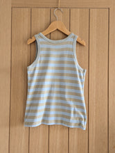 Load image into Gallery viewer, FREE Petit Bateau Playwear Vest - 6 Years
