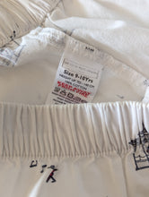 Load image into Gallery viewer, the Little White Company London Pyjamas - 10 Years
