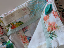 Load image into Gallery viewer, Lovely Tropical Floral Shorts - 10 Years
