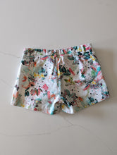 Load image into Gallery viewer, Lovely Tropical Floral Shorts - 10 Years
