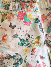 Load image into Gallery viewer, Lovely Tropical Floral Shorts - 10 Years
