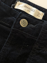 Load image into Gallery viewer, Black Velvet Skirt - 10 Years
