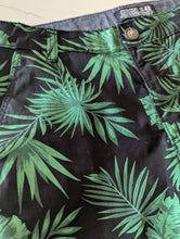 Load image into Gallery viewer, Palm Print Black Shorts - 11 Years
