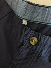 Load image into Gallery viewer, Smart M&amp;S Navy Cargo Shorts - 10 Years
