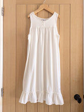 Load image into Gallery viewer, Petit Bateau White Polkadot Nightdress - 10 Years
