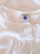 Load image into Gallery viewer, Petit Bateau White Polkadot Nightdress - 10 Years
