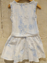 Load image into Gallery viewer, Pretty French Floral Summer Dress - 2 Years
