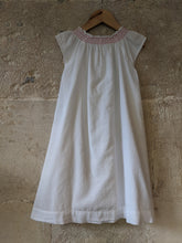 Load image into Gallery viewer, Mini Boden Preloved Flower A-Line White Dress Sale Age 5 Years A-lIne

