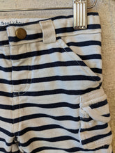 Load image into Gallery viewer, Bout&#39;Chou Breton Striped Shorts - 9 Months
