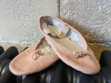 Load image into Gallery viewer, Pink Ballet Shoes - 9
