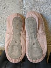 Load image into Gallery viewer, Pink Ballet Shoes - 9
