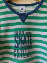Load image into Gallery viewer, Petit Bateau Soft Skate Striped Velour Top - 6 Years
