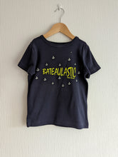 Load image into Gallery viewer, Petit Bateau Navy T Shirt - 6 Years

