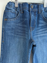 Load image into Gallery viewer, Classic Blue Jeans - 7 Years
