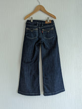 Load image into Gallery viewer, Fabulous Flared Red Tab Levis - 6 Years
