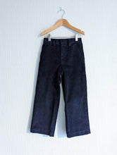 Load image into Gallery viewer, Beautiful Deep Navy Corduroy Trousers - 6 Years
