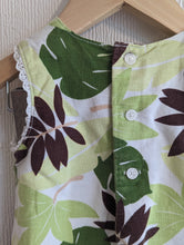 Load image into Gallery viewer, Gorgeous Leaf Print Dress &amp; Bloomers - 6 Months
