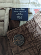 Load image into Gallery viewer, Chocolate Cargo Shorts - 12 Months
