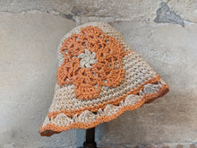 Load image into Gallery viewer, Vintage Preloved Straw Crocheted hat Girls Flower Cool retro Design
